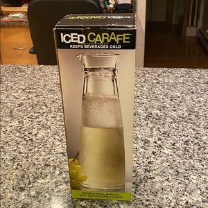 Elegant Clear Double Wall Acrylic Carafe for Cold Beverages